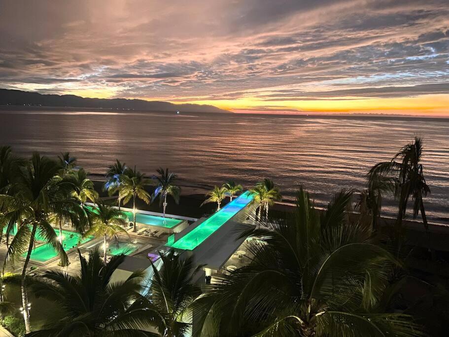 Harbor 7010 By Moikkarentals Beachfront 600Mb Wifi Puerto Vallarta Exterior foto